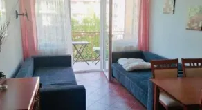 Karolina Beachfront Apartman - Image 2