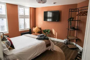 Cathedral Superior Apartment - Image 2