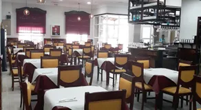 Hostal Montemayor - Image 2