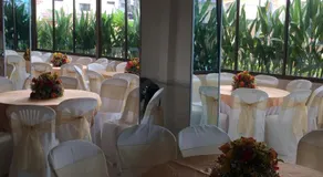 Hotel Garzota Inn - Image 2