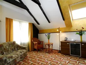 Casa Iris-Hotel & Restaurant - Image 3