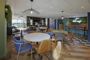 Travelodge Cambridge Orchard Park - Image 4