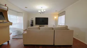 Relaxing Family Getaway 3BR House with Garden - Image 1