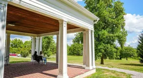Rose Hill Cottage Lake Views & Mansion Grounds - Image 5
