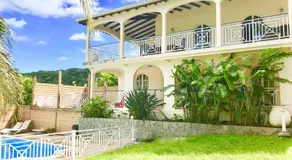 Spacieuse villa à Deshaies avec piscine privée - Image 5