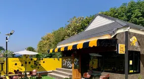 Bee Rest Residence, Chiang Rai - Image 3