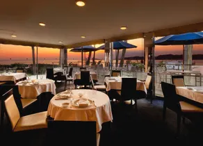 MALIBU HOTEL - Image 5