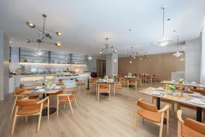 Country Inn Suites By Radisson - Image 4