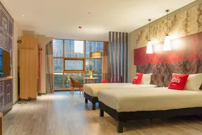 Ibin Hotel (Luoyang Baolong Square) - Image 2