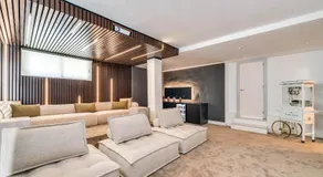 VACATION MARBELLA I Sunny Camelia Villa Heated pool, Recently Renovated, Best Residential Neighborhood in Benalmadena, Short walk to the beach, Cinema Room - Image 4
