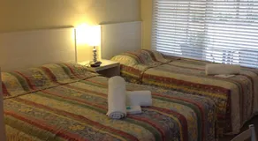 Motel Farnboro - Image 4
