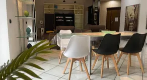 Sky & Green Luxury Apartment  - Image 4
