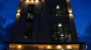 Hotel jetway - Image 3