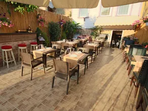 Siesta Hotel - Image 4