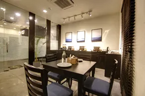 Saltstayz Select - Malcha & Chankyapuri - Image 2