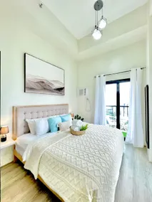 Moon Penthouse - Image 2