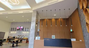 KET Hotel - Image 2