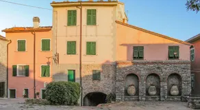 3 Bedroom Beautiful Home In Montemarcello - Image 2
