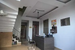 Hotel O Maa Pitambara Palace - Image 2