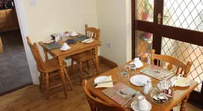 Gardenfield House Bed & Breakfast H91vh02 - Image 2