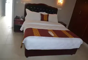 Hotel La Falaise Bonanjo - Image 2