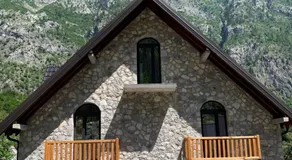 Stonehouse villa - Image 2