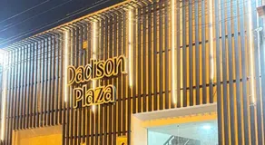 Dadison Plaza Hotel - Image 4