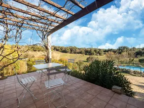 Tranquil holiday home with private pool - Image 5