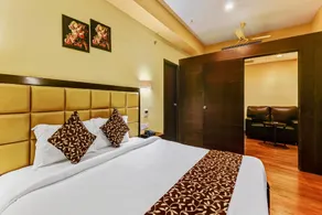 Palette - Hotel Alankar Inn - Image 2