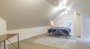 Large funky 2 or 3 bedroom unit in prime location - Image 5