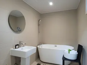 Rabbit Hotel - Image 2