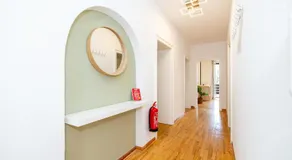Central Apartments with private parking lot - Image 5
