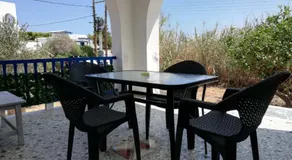 Matina apartment Naousa Paros - Image 2