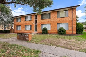Comfortable 1-Bed Retreat Near Canberra City - Image 4