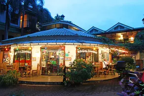 Gabby's Bed & Breakfast - Image 4