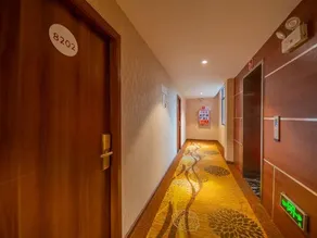 Huanhai Hotel - Image 3