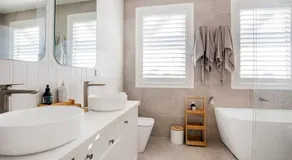 LegaSea Lodge - Pet Friendly Beachfront Plunge Pool - Image 2