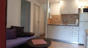 Apartments Mis - Image 2
