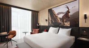 Radisson RED Innsbruck - Image 2