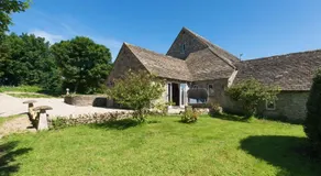 Idyllic Barn - Cotswold Hideaway Stunning Village - Image 3