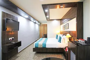 Vatika Premier Hotel - Image 2