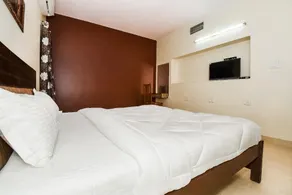 SPOT ON Sapphire Inn - Image 5