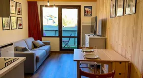 Studio refait à neuf avec balcon - Famille - Parking couvert - Image 5