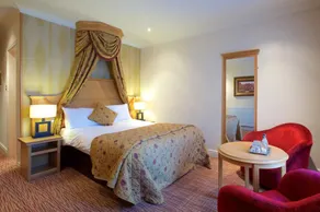 Warrington Fir Grove Hotel Sure Hotel Collection by BW - Image 5