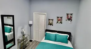 Grand Luxury 1BR Penthouse near Newark Airport - Image 2