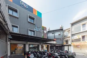 Sans Hotel Bobosini Malang by RedDoorz - Image 5