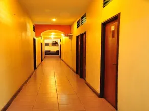 City Motel - Image 3
