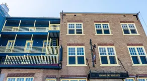 North House - Modern Meets Rustic- 2 Bedroom in Old Quebec - Image 4