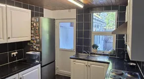 A Lovely double room in nature-shared home Liverpool - Image 4