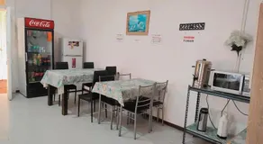 Hostal 4 Estaciones - Image 2
